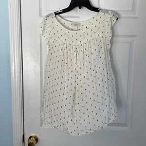 Size M LOFT pullover blouse.